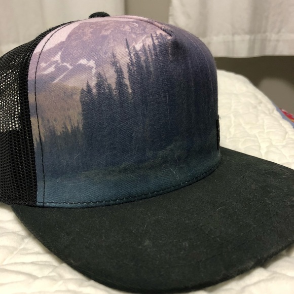tentree trucker hat